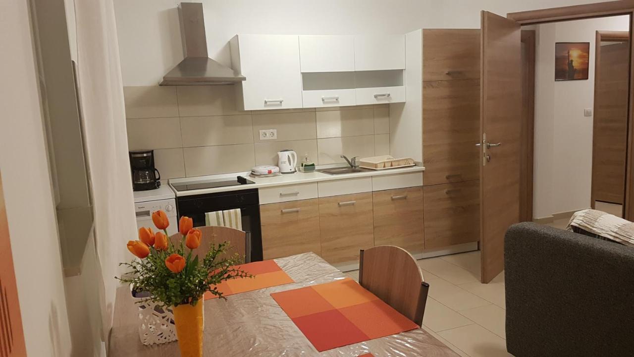 Apartment Orange Brist Póla Kültér fotó