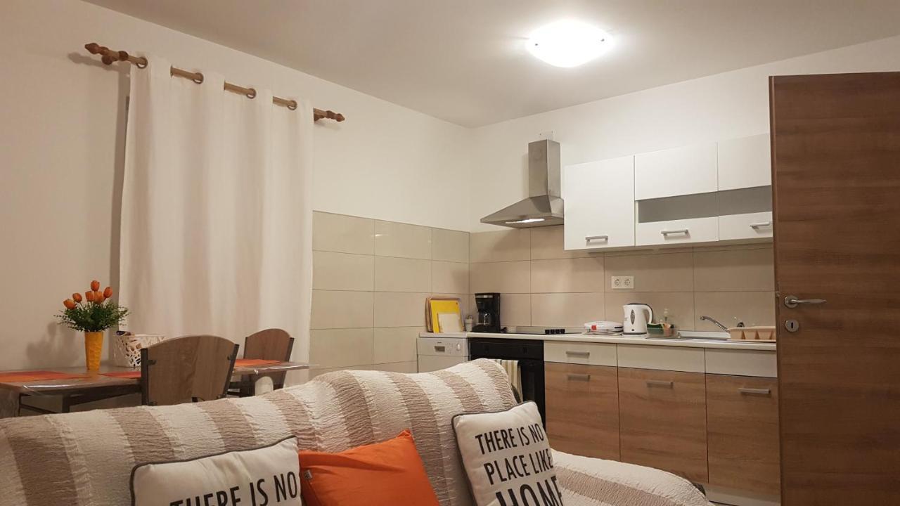 Apartment Orange Brist Póla Kültér fotó